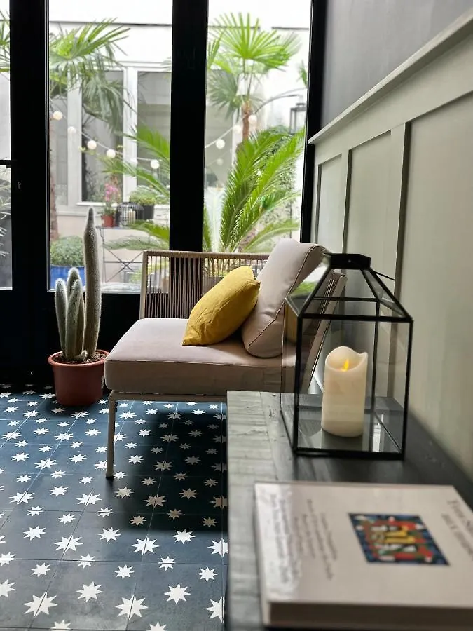 Apartamento Appartement Cosy & Independant, Au Calme Sur Cour Interieure Paris França