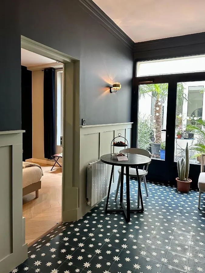 Apartment Appartement Cosy & Independant, Au Calme Sur Cour Interieure Paris